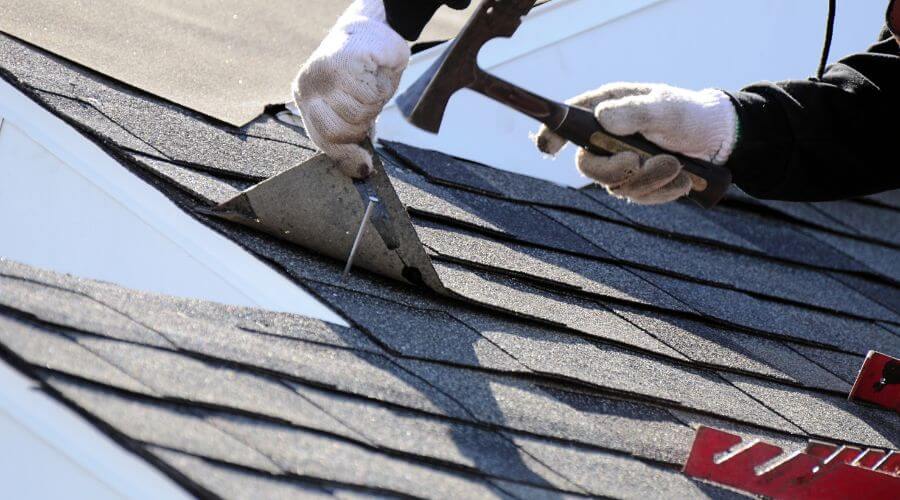 Expert Emergency Roof Repairs services in Hoskinston, KY